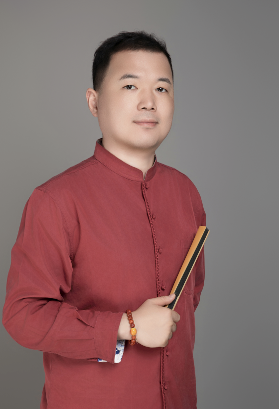 胡秉立老师照片